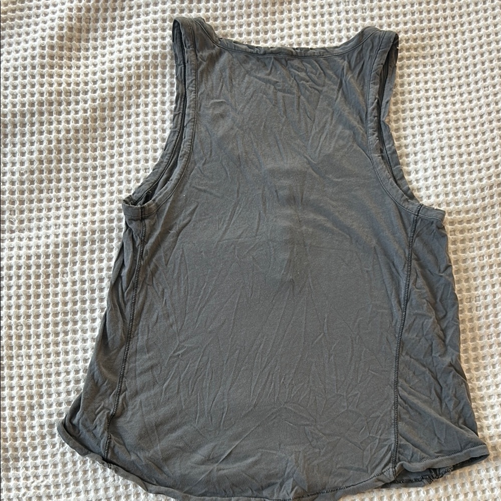Gray Button-Front Tank Top - Picture 3 of 4